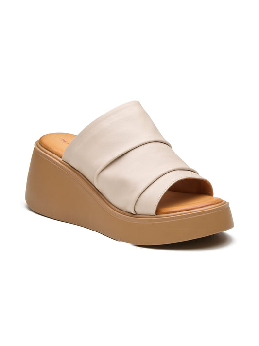 Wander Leather Wedges
