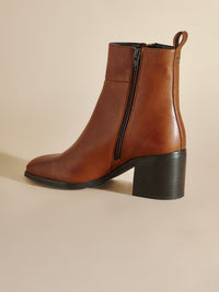 Valeria Leather Boots