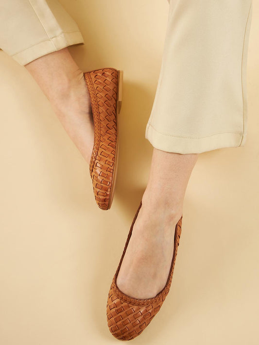 Amaya Leather Flats