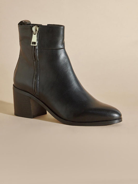Valeria Leather Boots